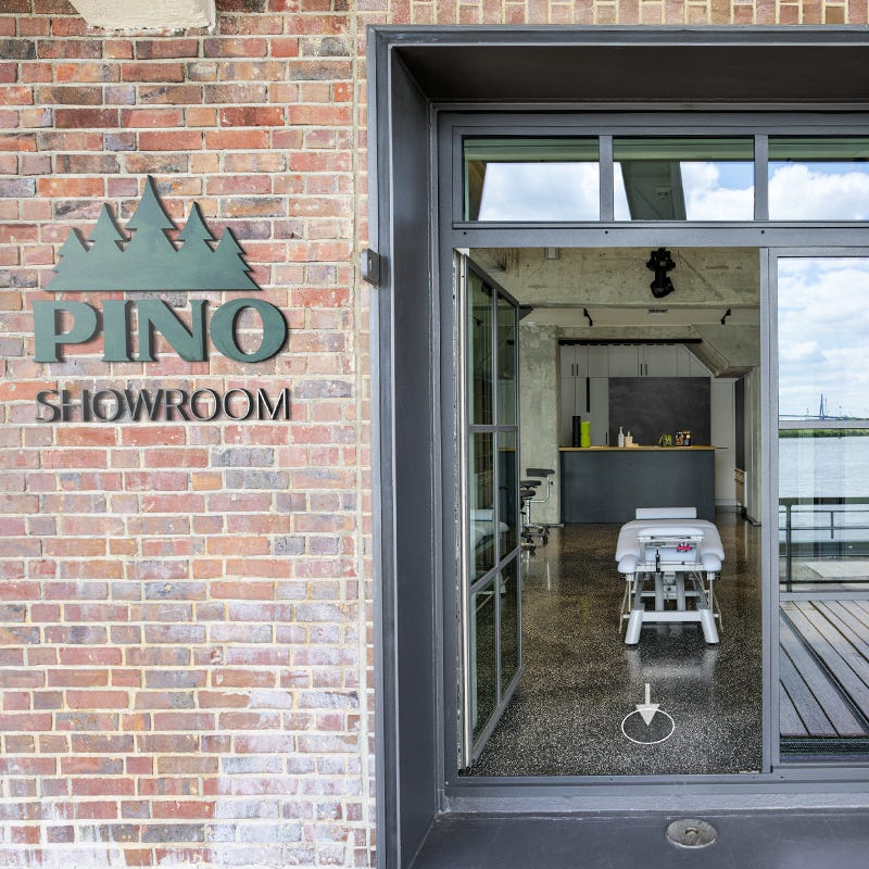 Teaser_4_de_at_Showroom